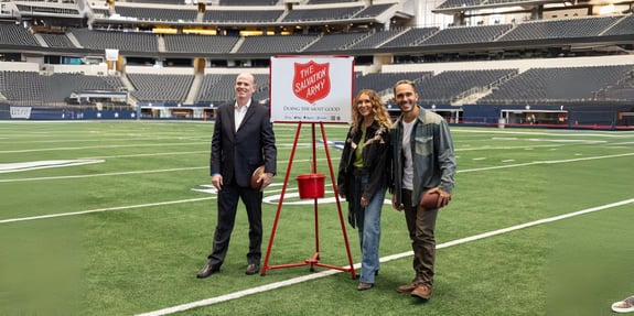 carlos and alexa penavega with bill and salvation army in at&t stadium